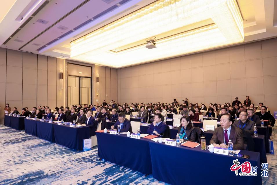 2023先进纤维材料产业高质量发展论坛在武汉举办
